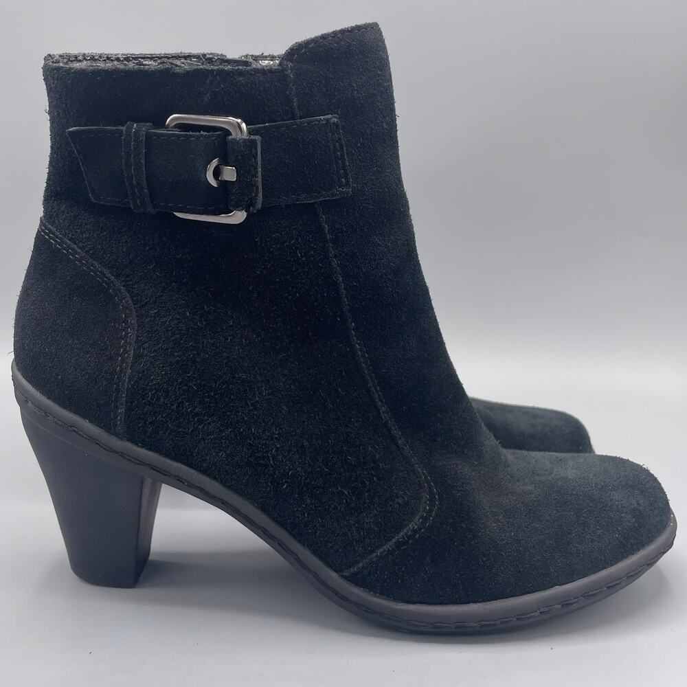 Sofft Black Suede Ankleโ Boots Sz 9.5 Block Heel Buckle Parisian Office Siren